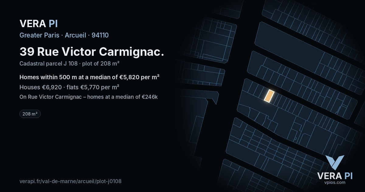 39 Rue Victor Carmignac, Arcueil at night – the plot lit, the parcels around coloured by the prices near them