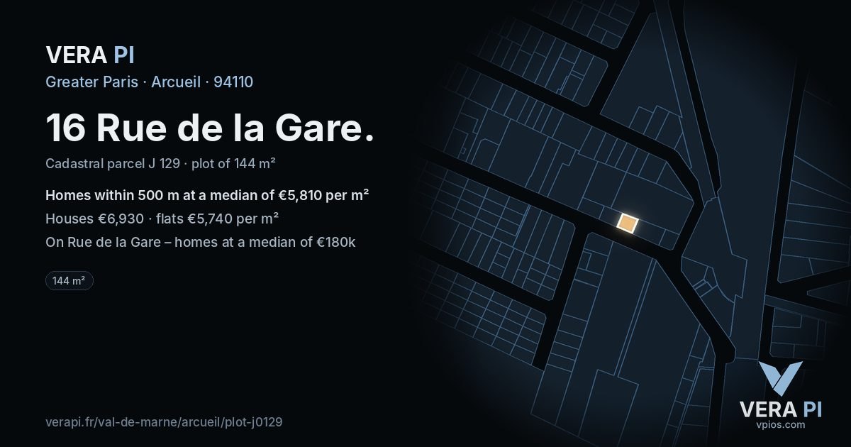 16 Rue de la Gare, Arcueil at night – the plot lit, the parcels around coloured by the prices near them