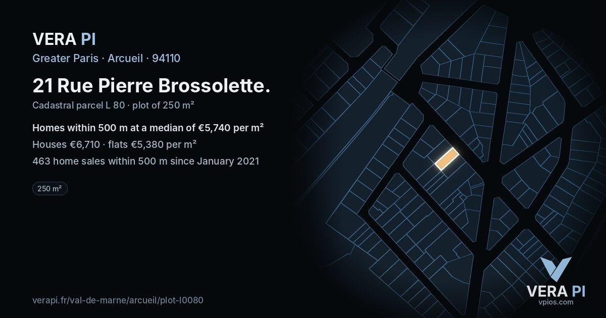 21 Rue Pierre Brossolette, Arcueil at night – the plot lit, the parcels around coloured by the prices near them