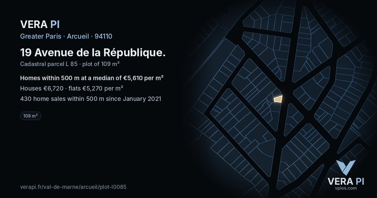 19 Avenue de la République, Arcueil at night – the plot lit, the parcels around coloured by the prices near them