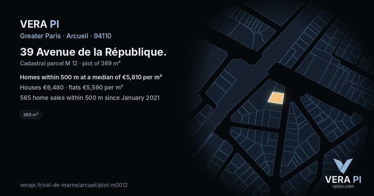 39 Avenue de la République, Arcueil at night – the plot lit, the parcels around coloured by the prices near them