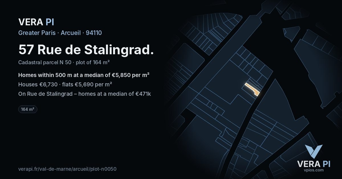 57 Rue de Stalingrad, Arcueil at night – the plot lit, the parcels around coloured by the prices near them
