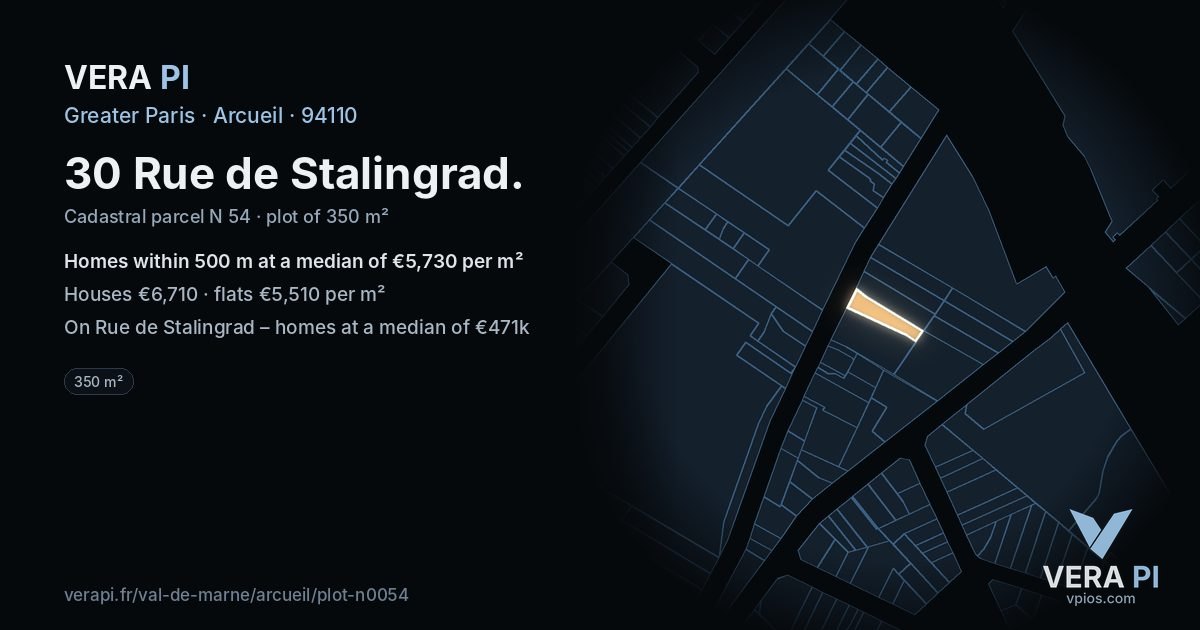 30 Rue de Stalingrad, Arcueil at night – the plot lit, the parcels around coloured by the prices near them