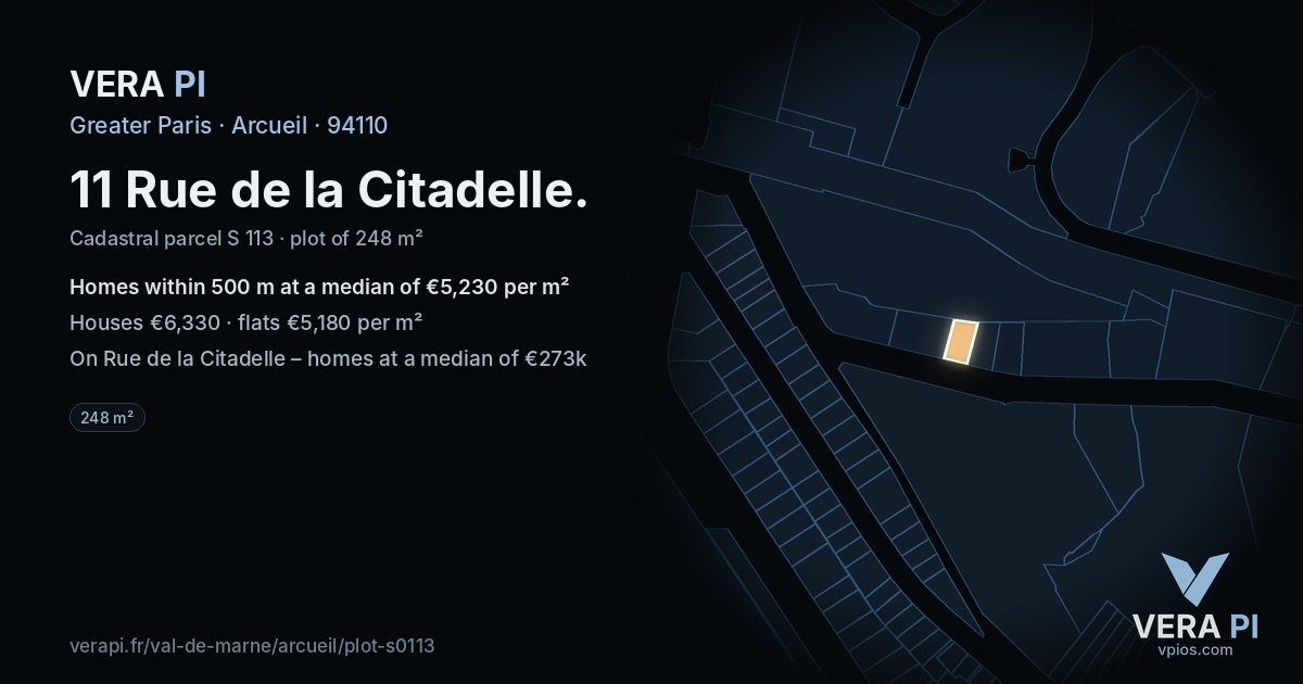 11 Rue de la Citadelle, Arcueil at night – the plot lit, the parcels around coloured by the prices near them
