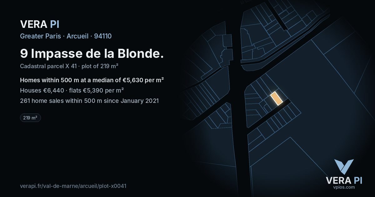9 Impasse de la Blonde, Arcueil at night – the plot lit, the parcels around coloured by the prices near them