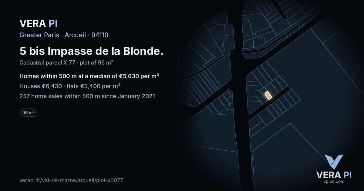 5 bis Impasse de la Blonde, Arcueil at night – the plot lit, the parcels around coloured by the prices near them