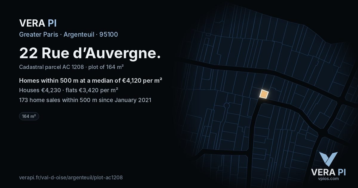 22 Rue d’Auvergne, Argenteuil at night – the plot lit, the parcels around coloured by the prices near them
