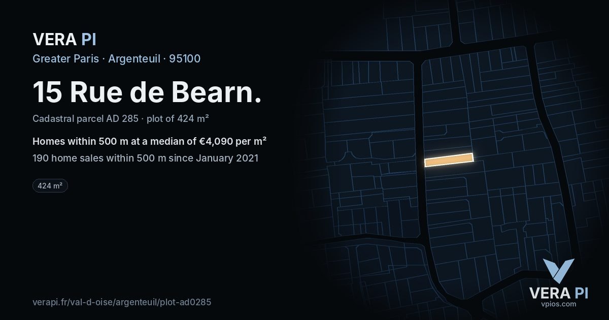 15 Rue de Bearn, Argenteuil at night – the plot lit, the parcels around coloured by the prices near them