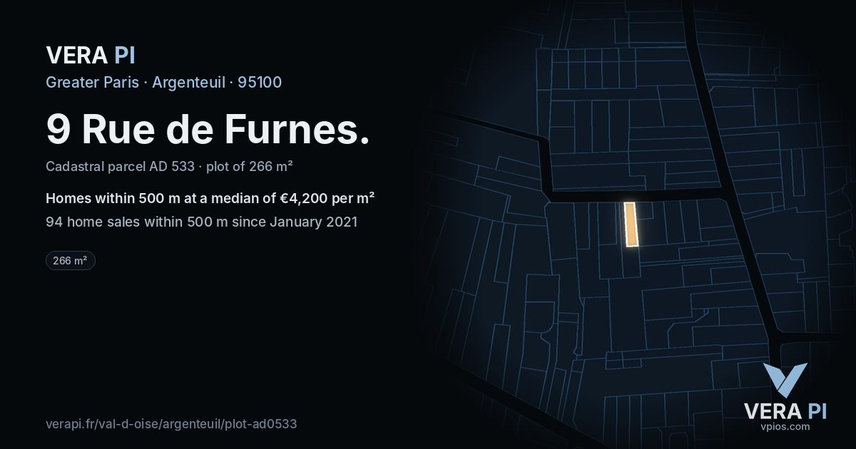 9 Rue de Furnes, Argenteuil at night – the plot lit, the parcels around coloured by the prices near them