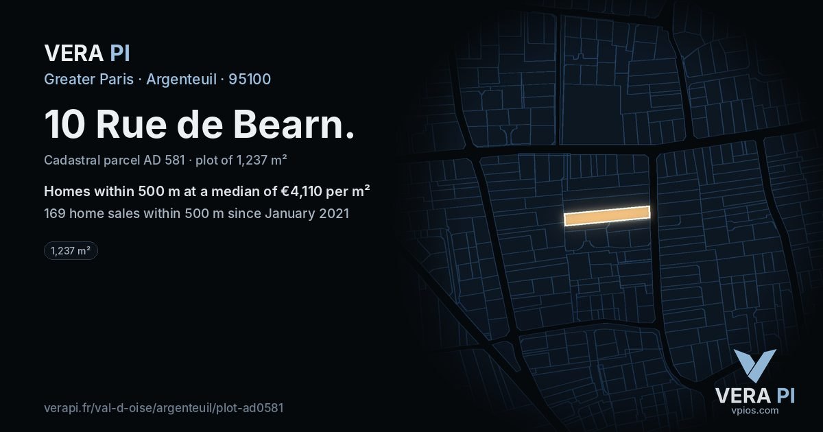 10 Rue de Bearn, Argenteuil at night – the plot lit, the parcels around coloured by the prices near them