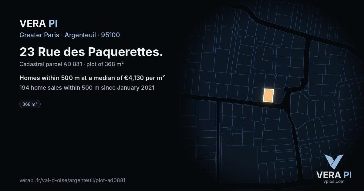 23 Rue des Paquerettes, Argenteuil at night – the plot lit, the parcels around coloured by the prices near them