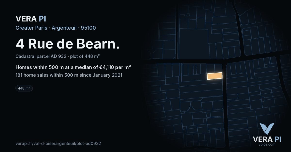 4 Rue de Bearn, Argenteuil at night – the plot lit, the parcels around coloured by the prices near them