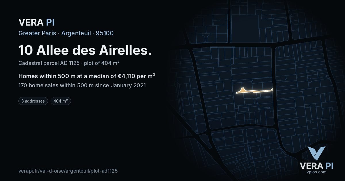 10 Allee des Airelles, Argenteuil at night – the plot lit, the parcels around coloured by the prices near them