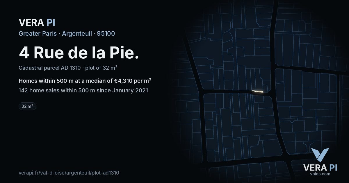 4 Rue de la Pie, Argenteuil at night – the plot lit, the parcels around coloured by the prices near them