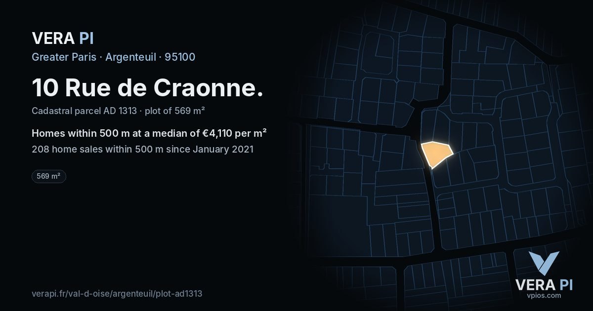 10 Rue de Craonne, Argenteuil at night – the plot lit, the parcels around coloured by the prices near them