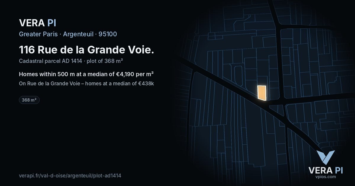 116 Rue de la Grande Voie, Argenteuil at night – the plot lit, the parcels around coloured by the prices near them
