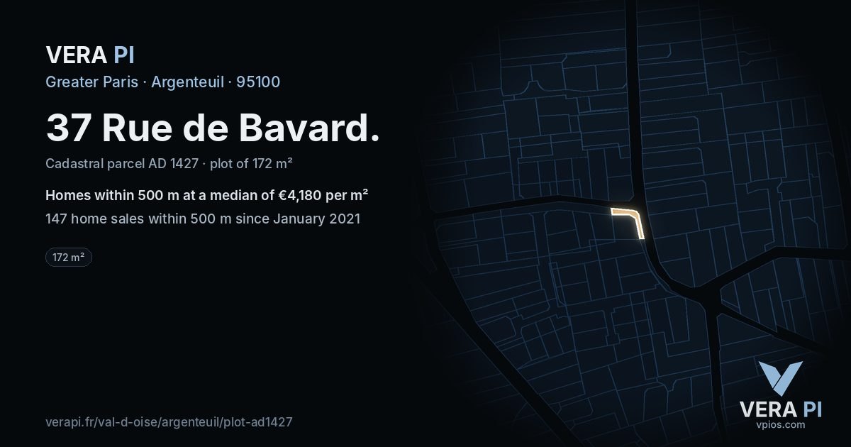 37 Rue de Bavard, Argenteuil at night – the plot lit, the parcels around coloured by the prices near them