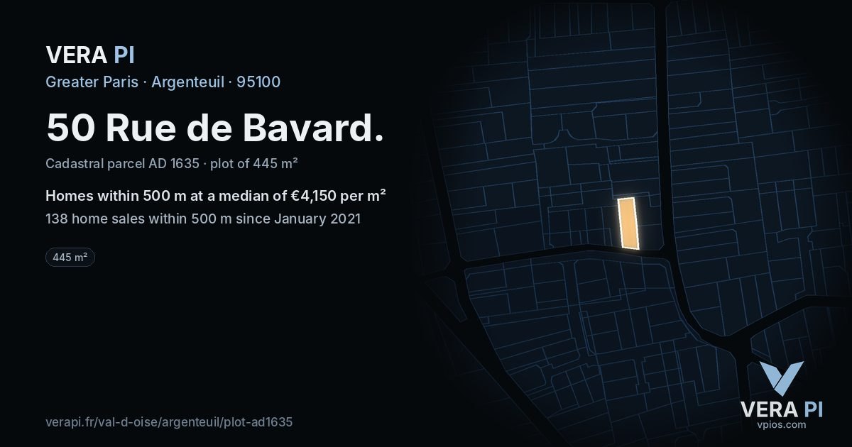 50 Rue de Bavard, Argenteuil at night – the plot lit, the parcels around coloured by the prices near them