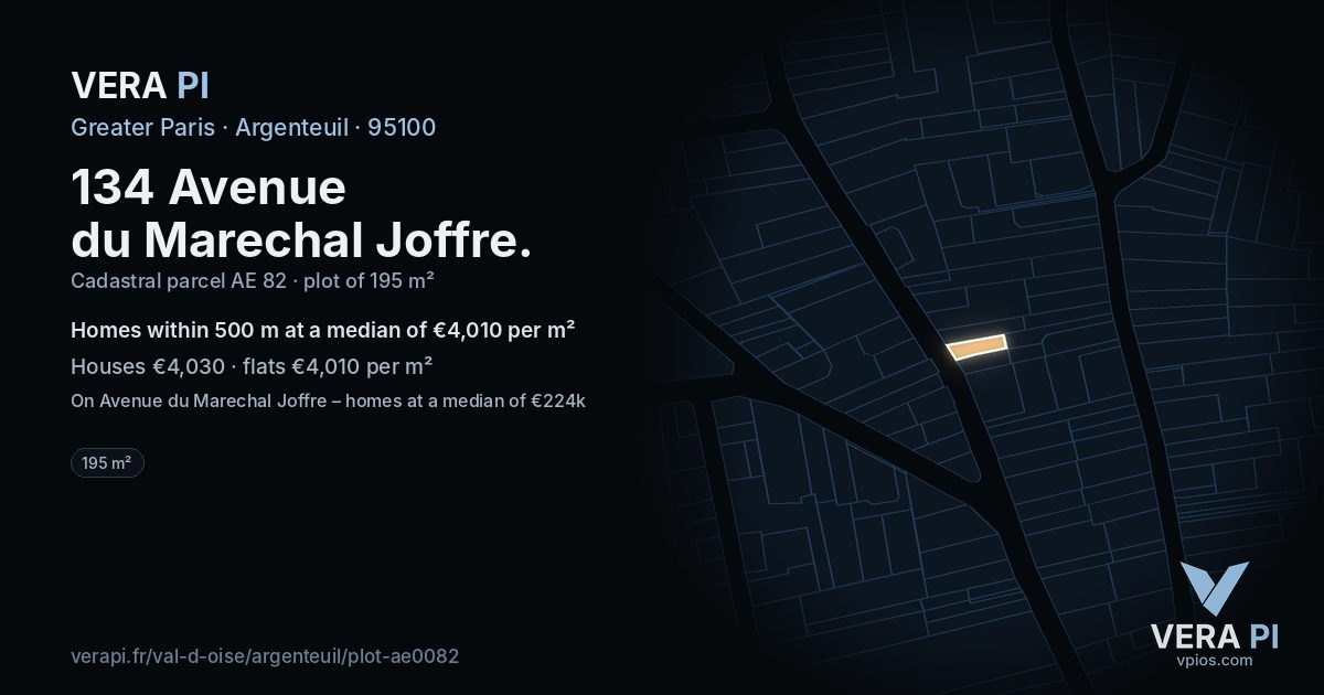 134 Avenue du Marechal Joffre, Argenteuil at night – the plot lit, the parcels around coloured by the prices near them