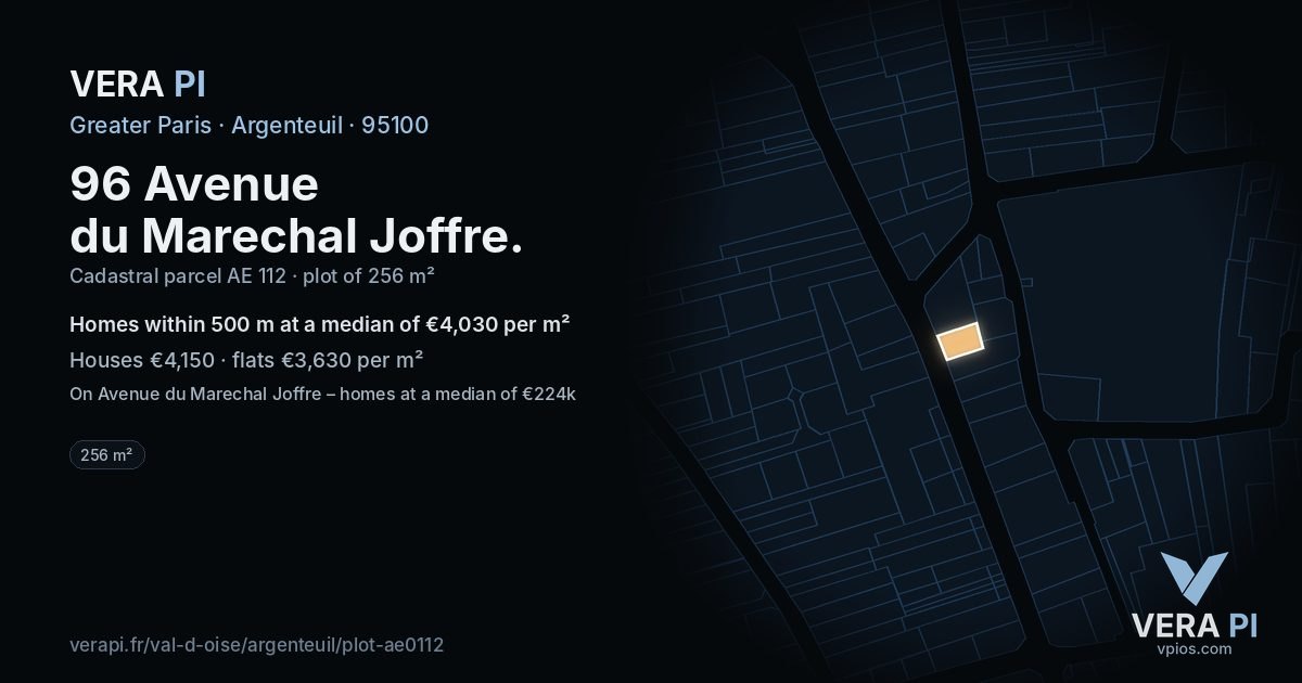 96 Avenue du Marechal Joffre, Argenteuil at night – the plot lit, the parcels around coloured by the prices near them