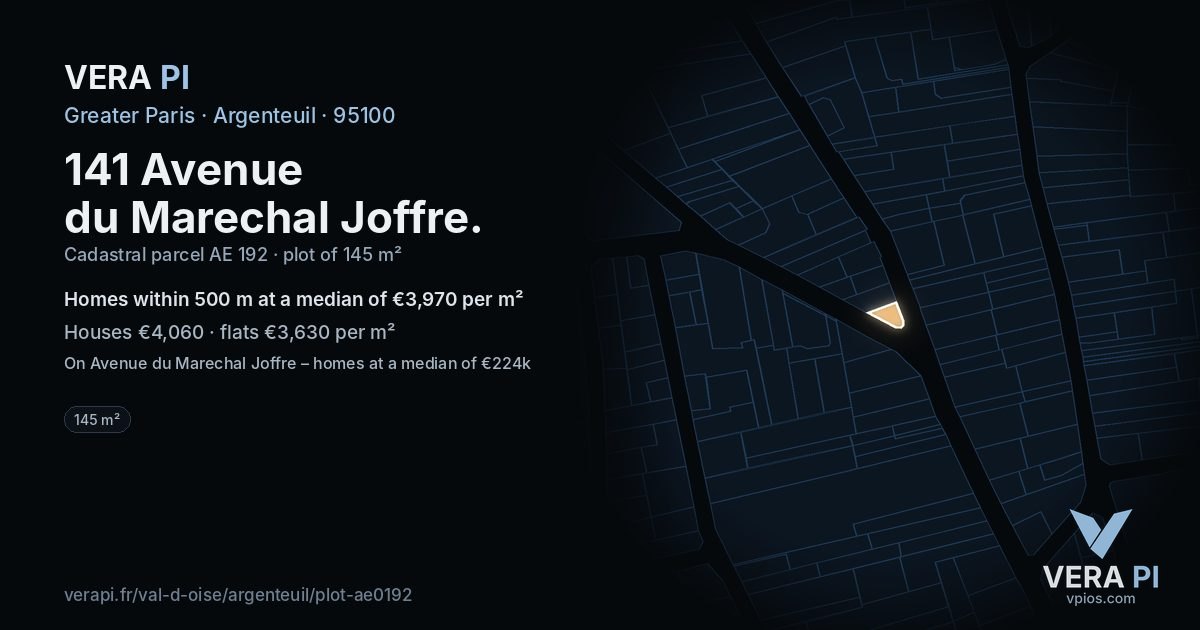 141 Avenue du Marechal Joffre, Argenteuil at night – the plot lit, the parcels around coloured by the prices near them