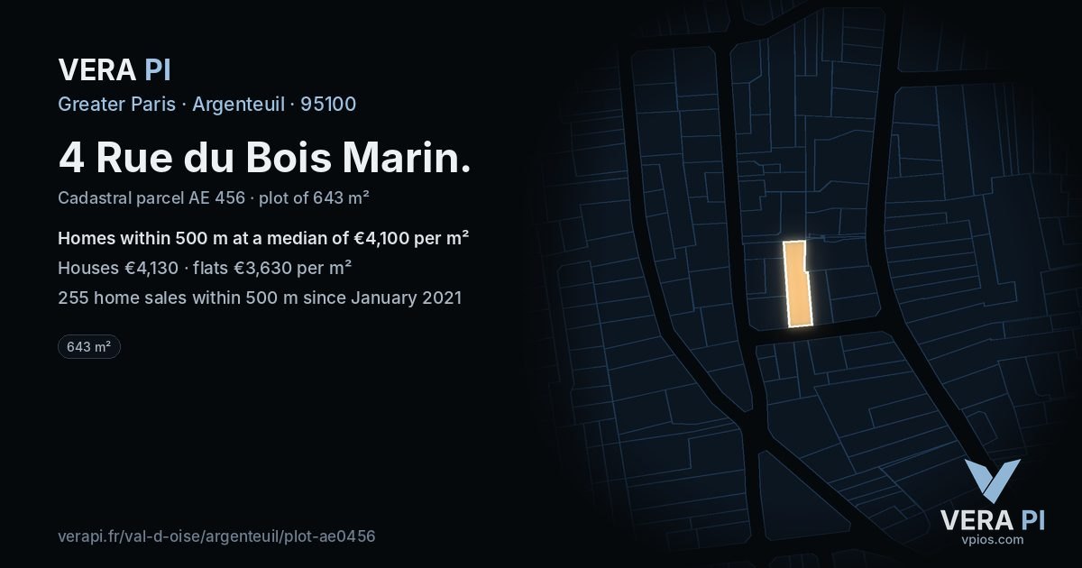 4 Rue du Bois Marin, Argenteuil at night – the plot lit, the parcels around coloured by the prices near them
