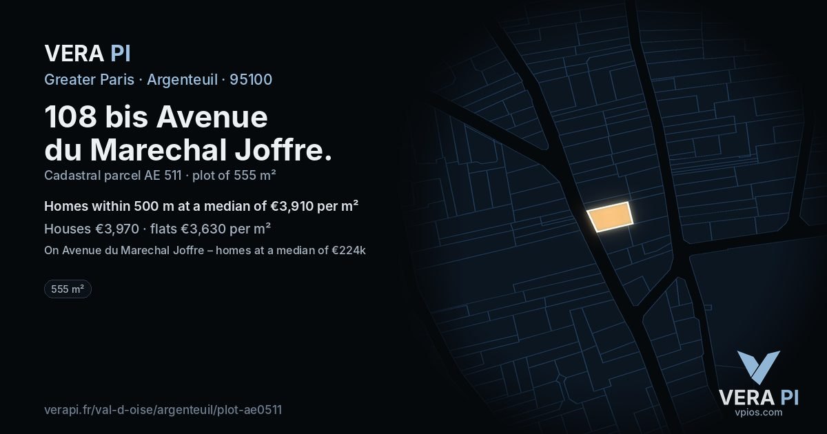 108 bis Avenue du Marechal Joffre, Argenteuil at night – the plot lit, the parcels around coloured by the prices near them
