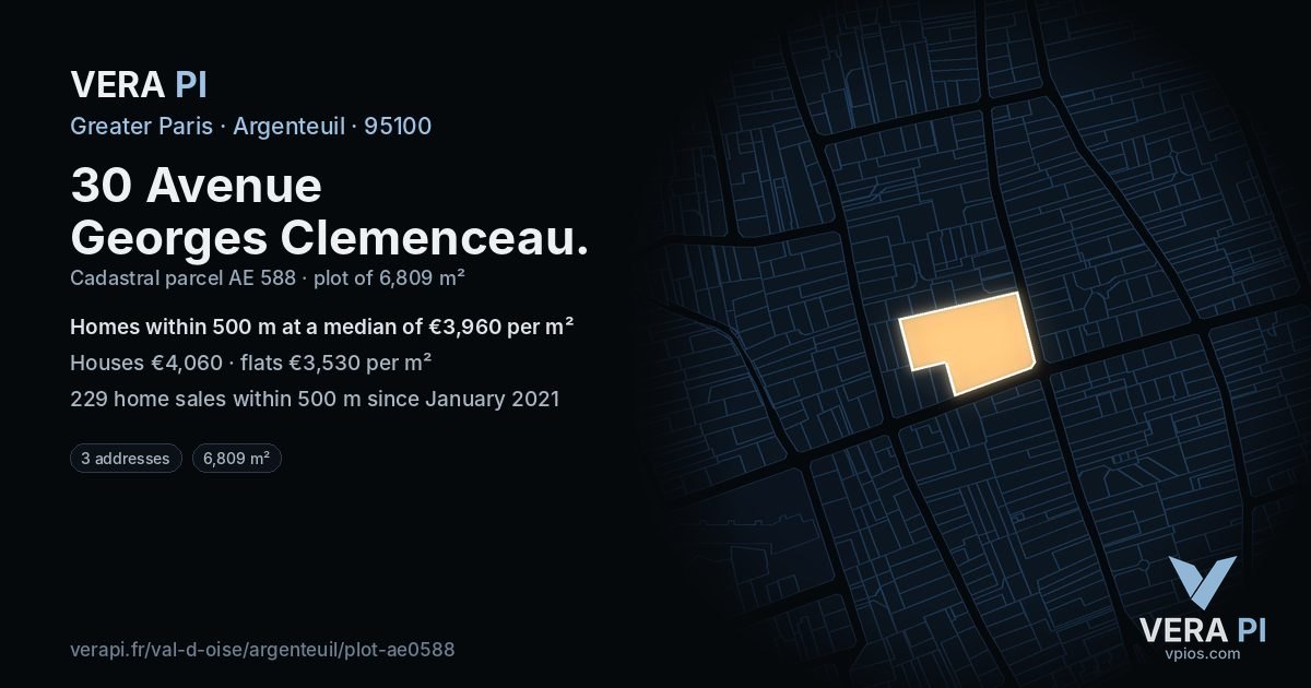 30 Avenue Georges Clemenceau, Argenteuil at night – the plot lit, the parcels around coloured by the prices near them
