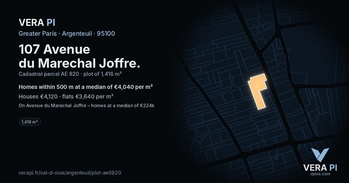107 Avenue du Marechal Joffre, Argenteuil at night – the plot lit, the parcels around coloured by the prices near them