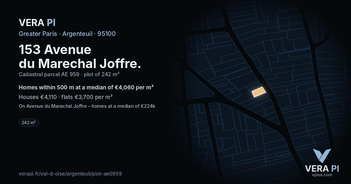 153 Avenue du Marechal Joffre, Argenteuil at night – the plot lit, the parcels around coloured by the prices near them