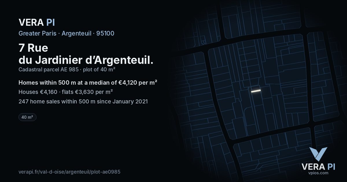 7 Rue du Jardinier d’Argenteuil, Argenteuil at night – the plot lit, the parcels around coloured by the prices near them