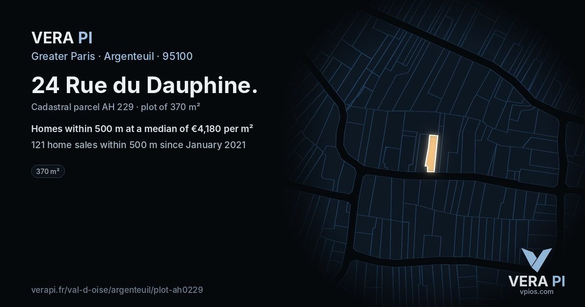 24 Rue du Dauphine, Argenteuil at night – the plot lit, the parcels around coloured by the prices near them