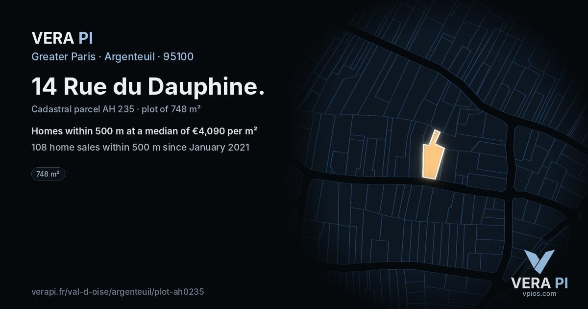 14 Rue du Dauphine, Argenteuil at night – the plot lit, the parcels around coloured by the prices near them