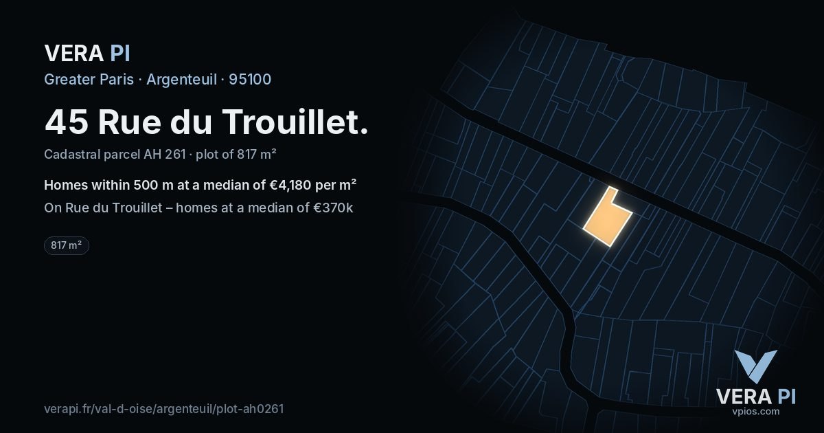 45 Rue du Trouillet, Argenteuil at night – the plot lit, the parcels around coloured by the prices near them