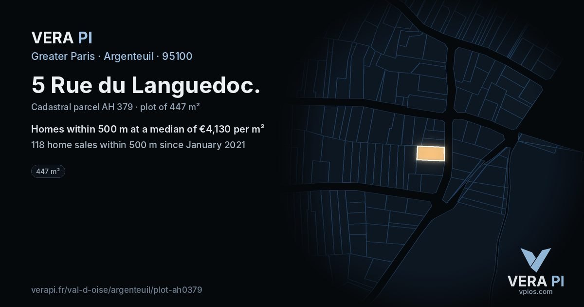 5 Rue du Languedoc, Argenteuil at night – the plot lit, the parcels around coloured by the prices near them