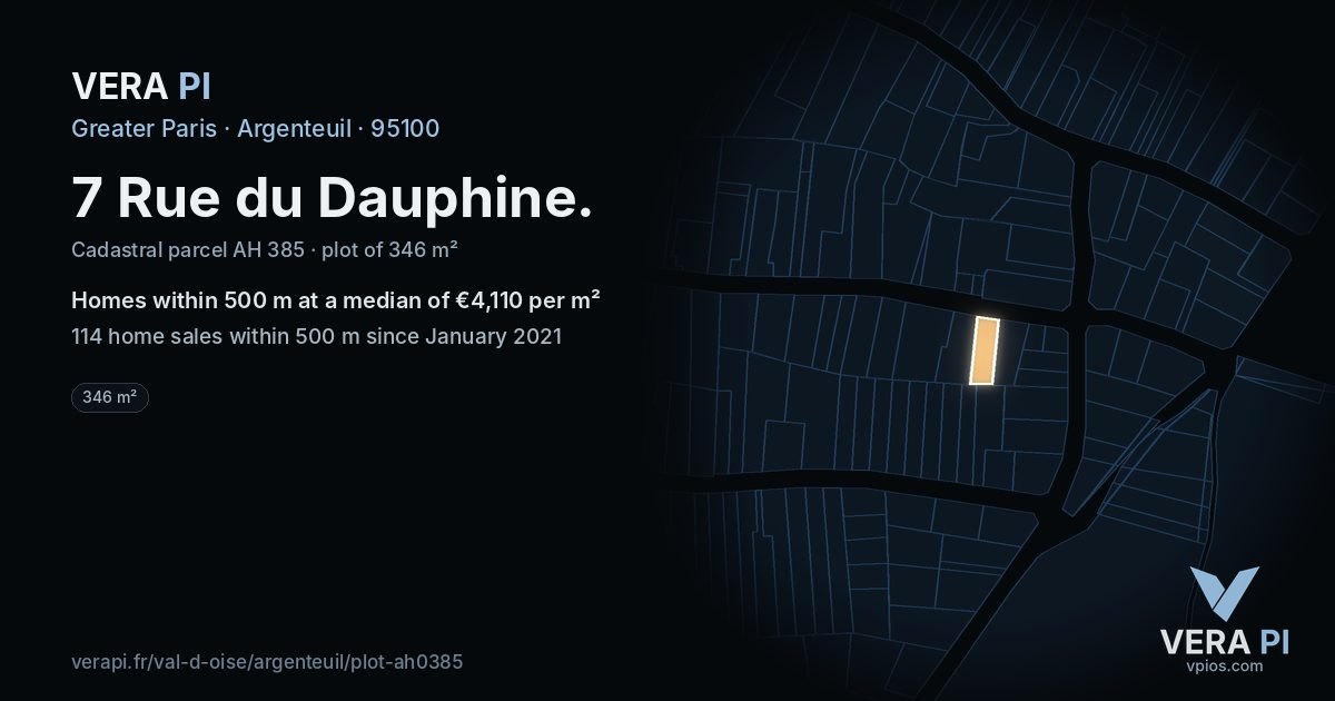 7 Rue du Dauphine, Argenteuil at night – the plot lit, the parcels around coloured by the prices near them