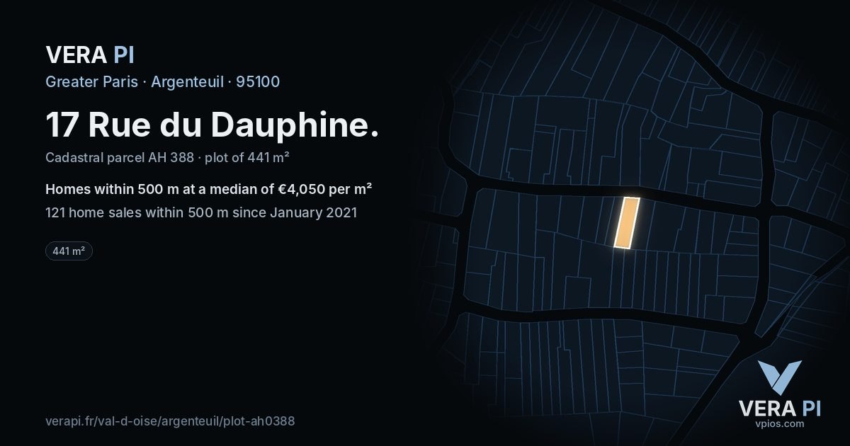 17 Rue du Dauphine, Argenteuil at night – the plot lit, the parcels around coloured by the prices near them
