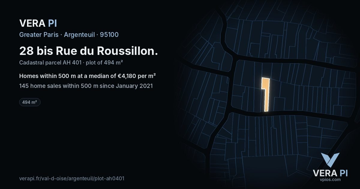28 bis Rue du Roussillon, Argenteuil at night – the plot lit, the parcels around coloured by the prices near them