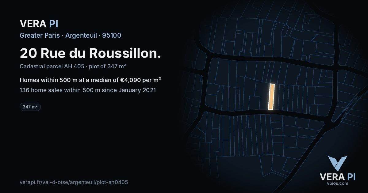 20 Rue du Roussillon, Argenteuil at night – the plot lit, the parcels around coloured by the prices near them