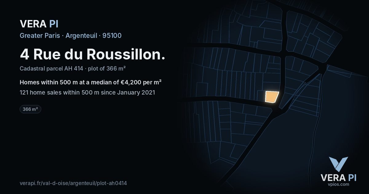 4 Rue du Roussillon, Argenteuil at night – the plot lit, the parcels around coloured by the prices near them