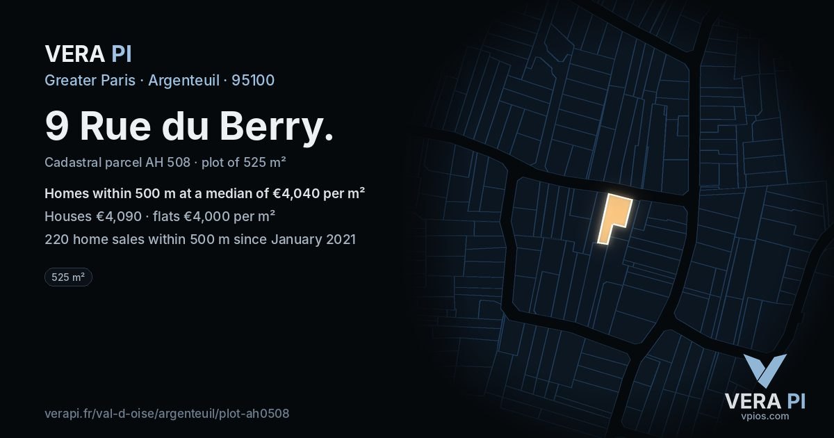 9 Rue du Berry, Argenteuil at night – the plot lit, the parcels around coloured by the prices near them