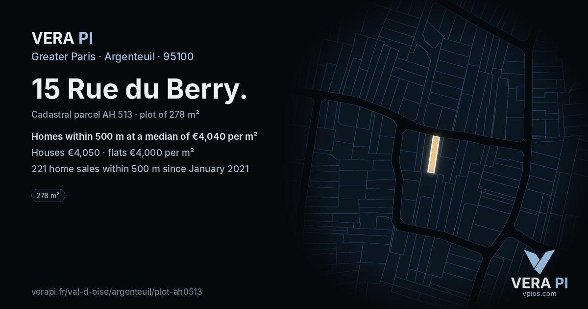 15 Rue du Berry, Argenteuil at night – the plot lit, the parcels around coloured by the prices near them