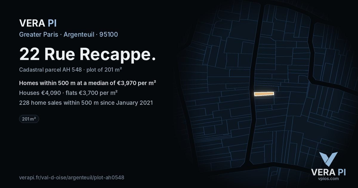 22 Rue Recappe, Argenteuil at night – the plot lit, the parcels around coloured by the prices near them