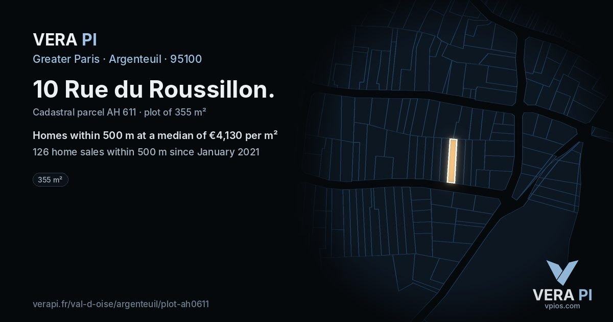 10 Rue du Roussillon, Argenteuil at night – the plot lit, the parcels around coloured by the prices near them