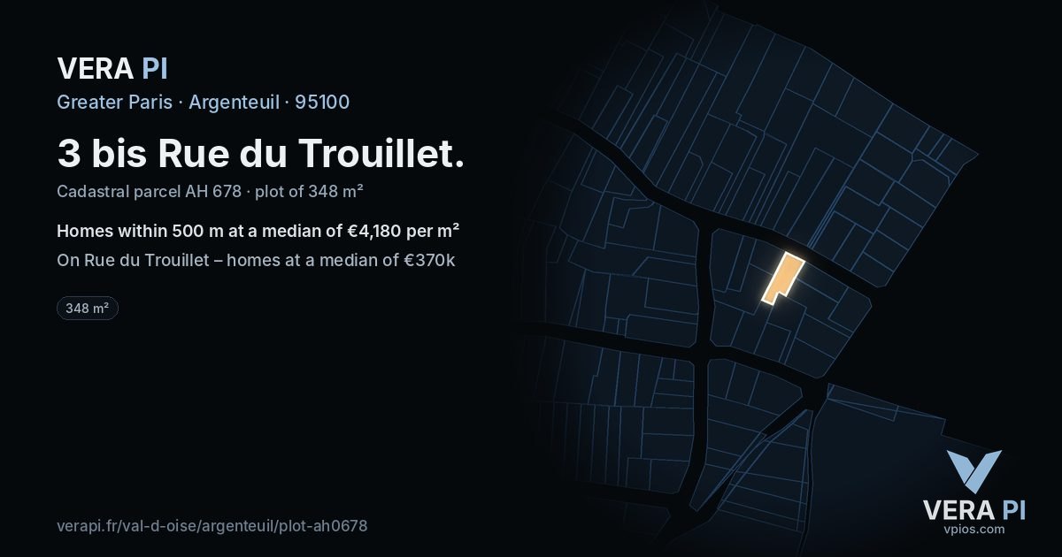 3 bis Rue du Trouillet, Argenteuil at night – the plot lit, the parcels around coloured by the prices near them