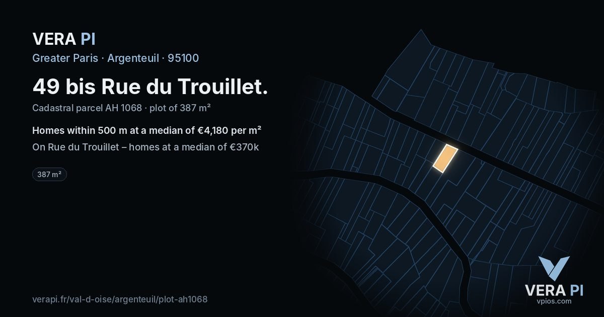 49 bis Rue du Trouillet, Argenteuil at night – the plot lit, the parcels around coloured by the prices near them