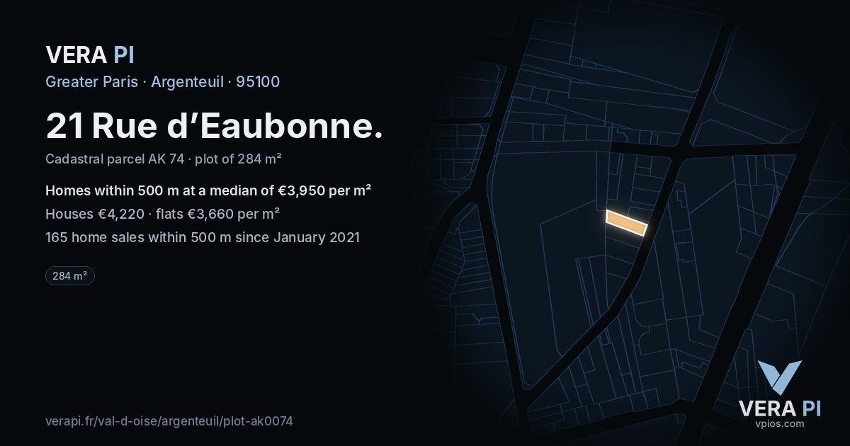 21 Rue d’Eaubonne, Argenteuil at night – the plot lit, the parcels around coloured by the prices near them