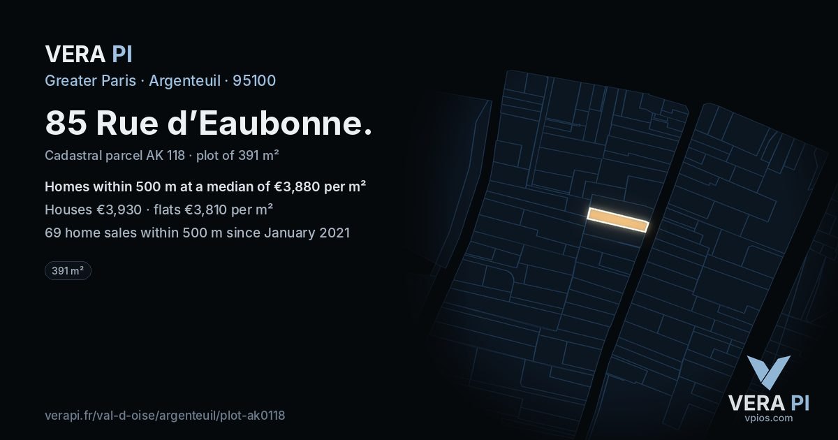 85 Rue d’Eaubonne, Argenteuil at night – the plot lit, the parcels around coloured by the prices near them