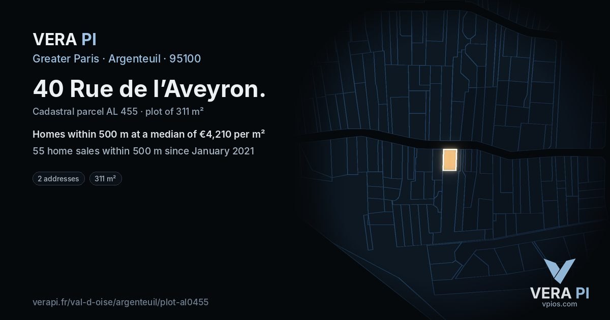 40 Rue de l’Aveyron, Argenteuil at night – the plot lit, the parcels around coloured by the prices near them