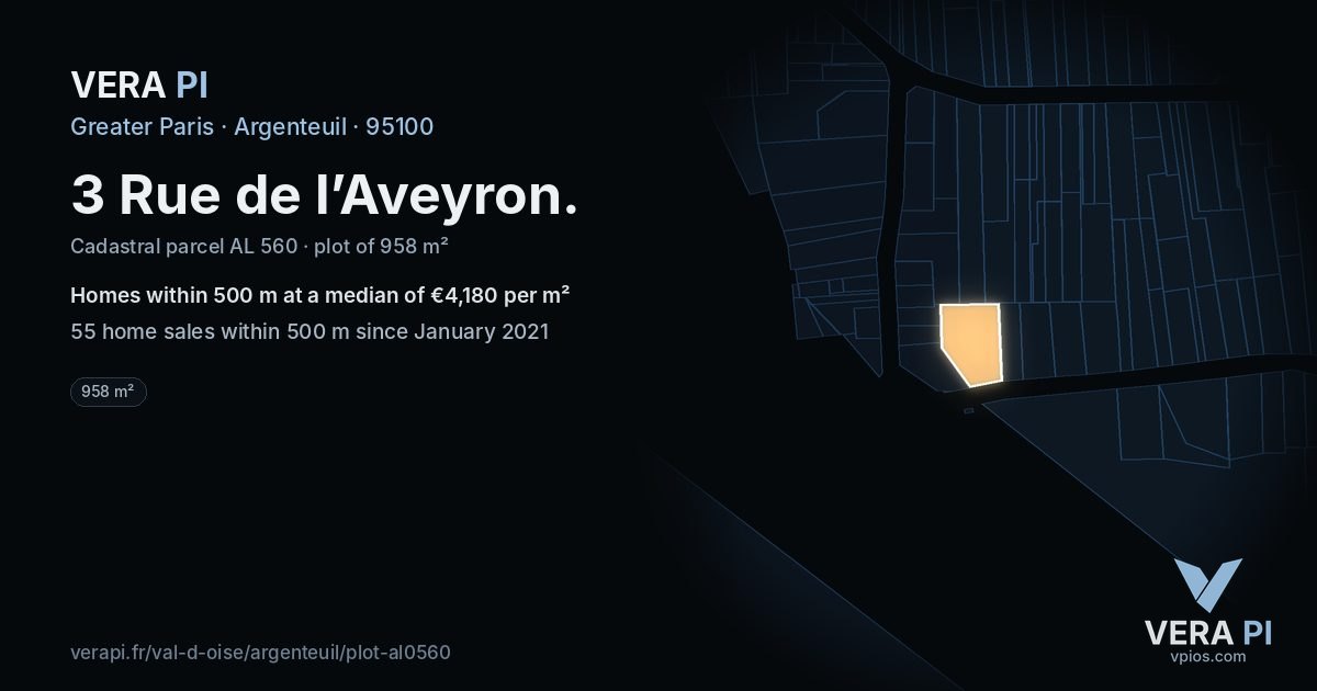 3 Rue de l’Aveyron, Argenteuil at night – the plot lit, the parcels around coloured by the prices near them